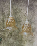 Set van 2 Franse hanglampjes, warm glas