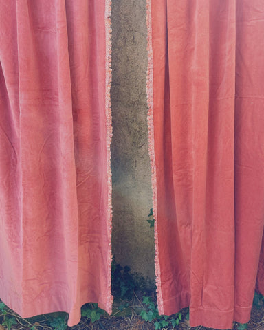 Oud-roze vintage gordijnen mét kwastjes