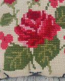 Needlepoint kussen, roos