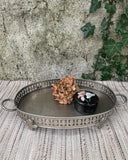 Zilverkleurig dienblad op pootjes