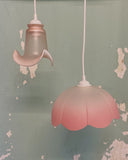 Set van 2 Franse hanglampjes, roze