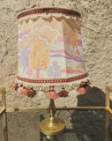 Roze tafellamp met franjes